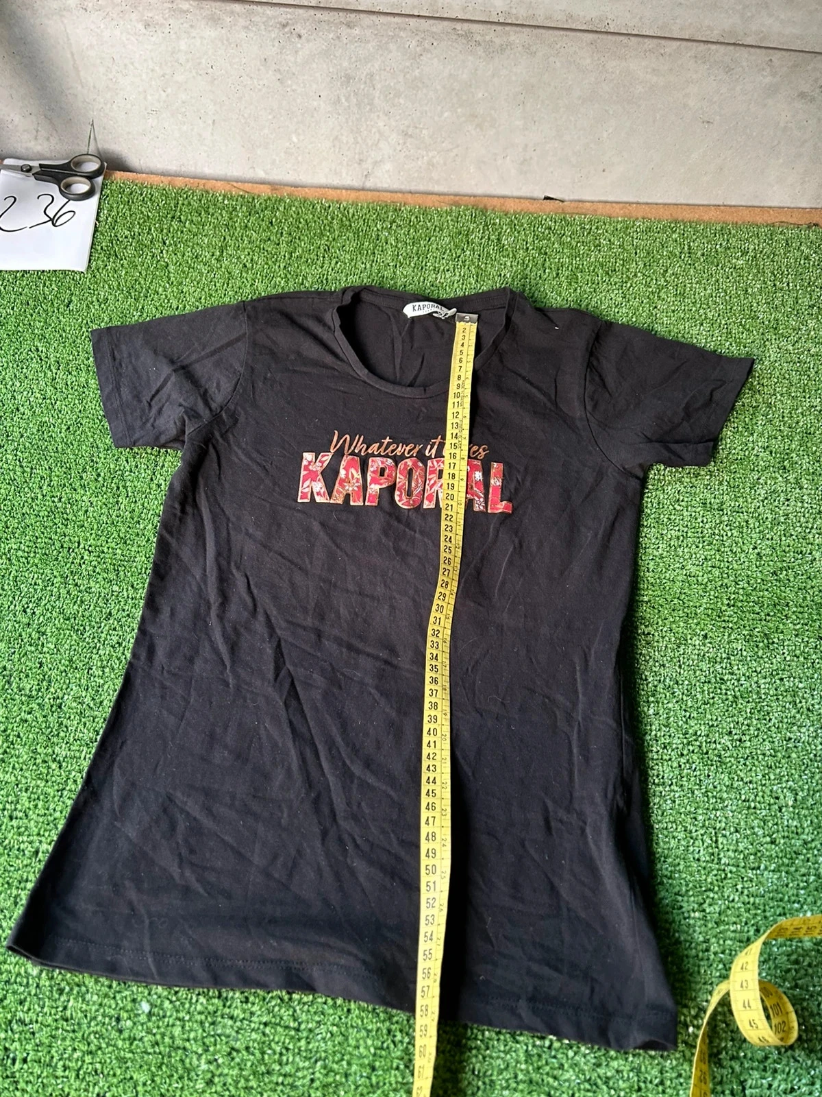 Camiseta negra con estampado Kaporal – photo 6